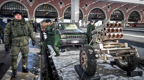 Russian army train showcases Syria war ‘trophies’