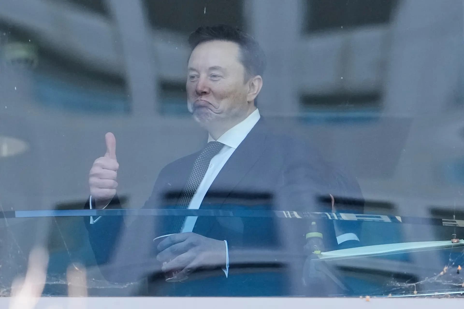 Elon Musk bû trilyonerê yekem ê dîrokê