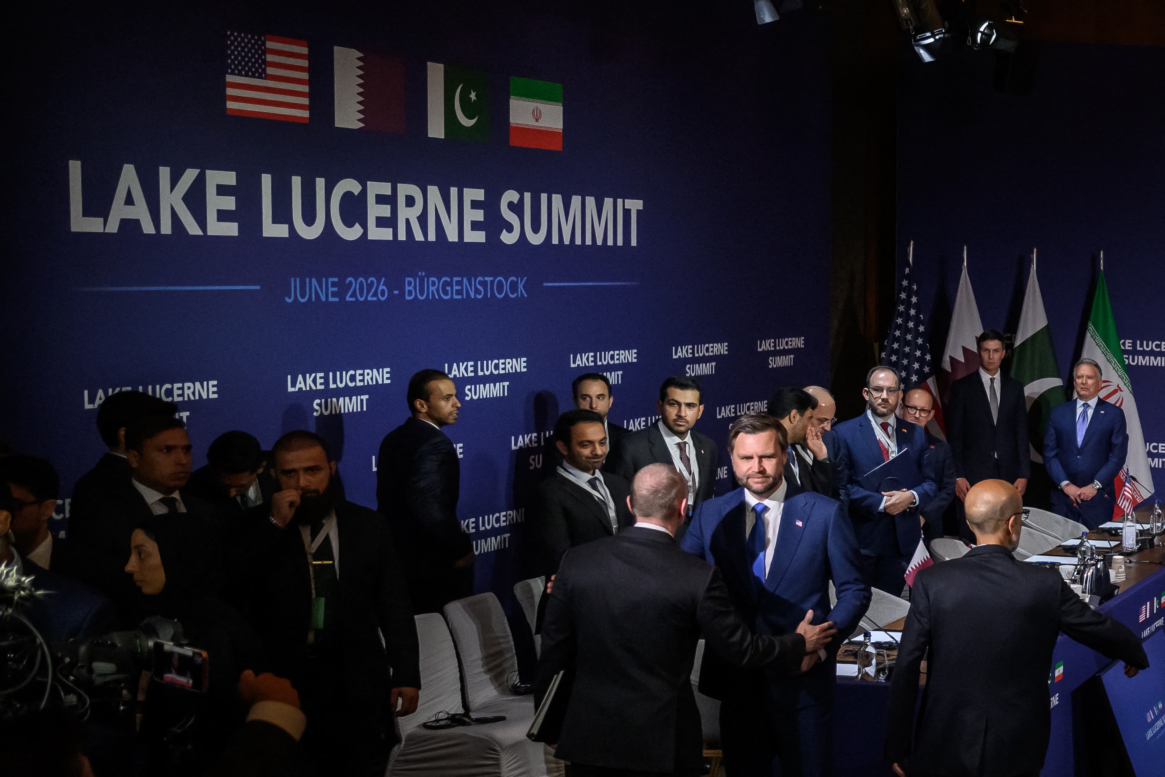 Iran walks out of talks venue after Trump threats, negotiations continue