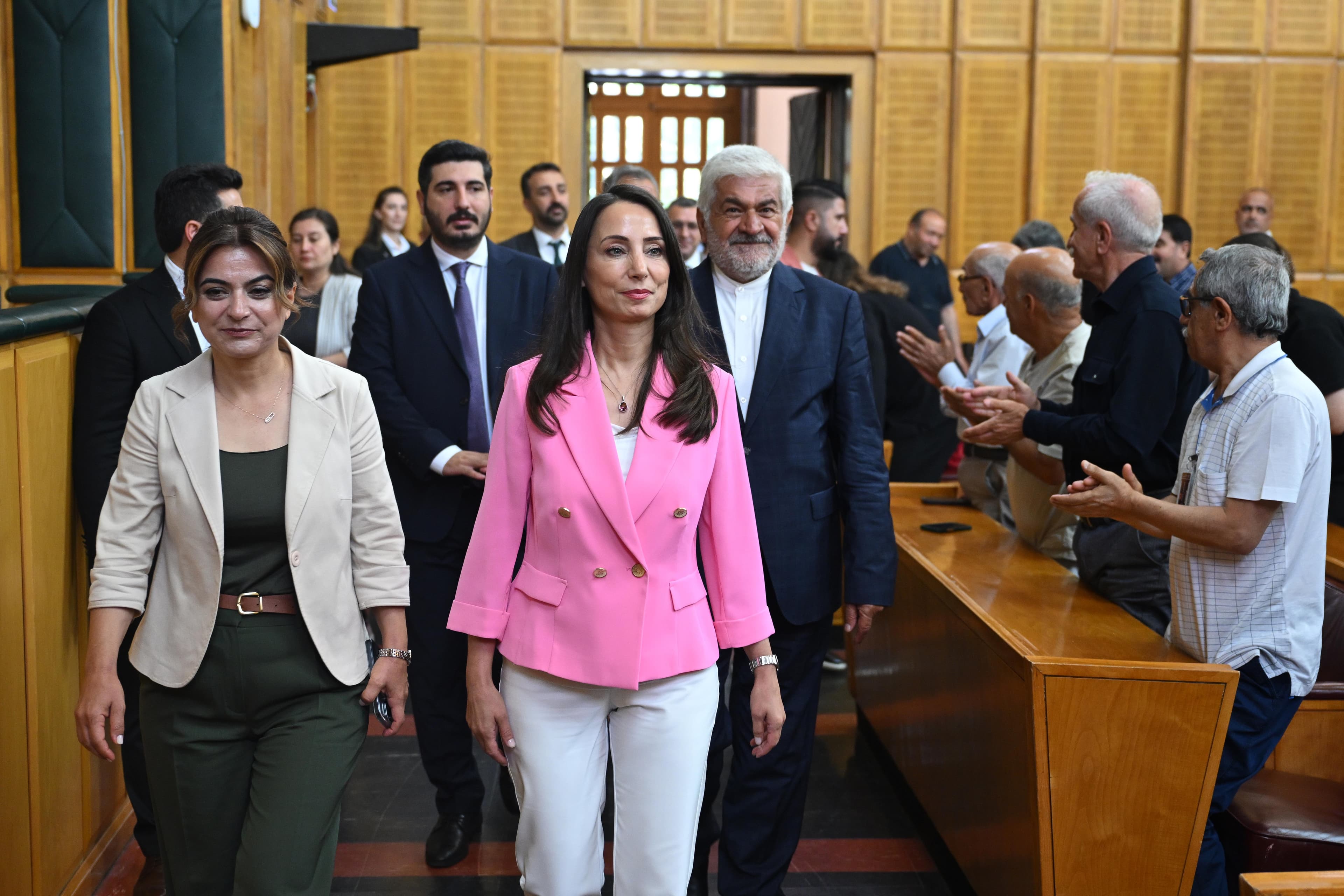 Tülay Hatimoğulları: Yasayı daraltmayın, daha fazla ertelemeyin