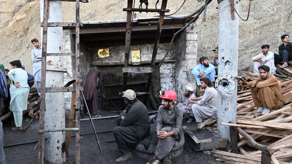 لە پاکستان بەهۆی تەقینەوەی کانێکی خەڵووز 34 کرێکار گیانیان لەدەستدا