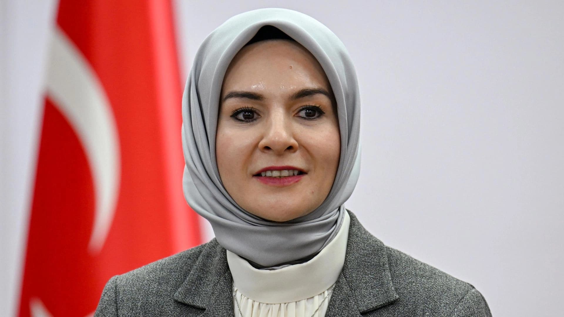 Aile ve Sosyal Hizmetler Bakanı Göktaş'tan doğum izni süresine ilişkin açıklama: Süre uzatıldı