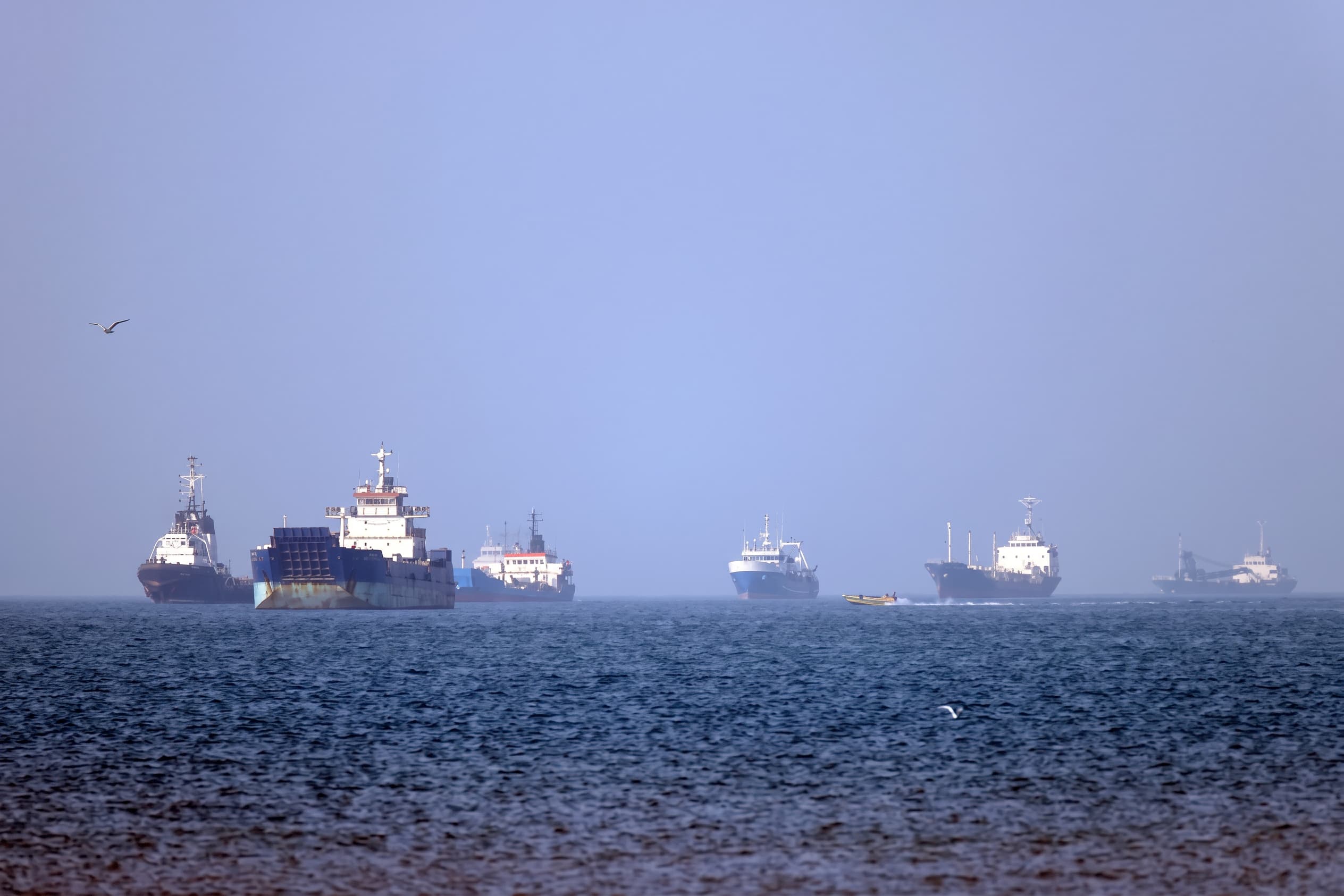 US missile strikes Iranian oil tanker near Kharg Island: IRGC media