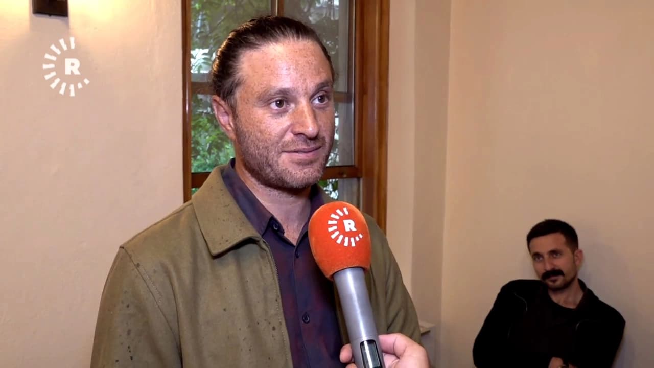 Bijîşkê Filistînî hînî Kurdî dibe: Kurd û Filistînî her du jî azadiyê dixwazin