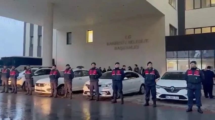 Bakırköy Belediyesine yönelik soruşturmada 39 kişi tutuklandı