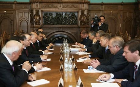 A Kurdish delegation led by President Massoud Barzani meets with representatives of the Russian oil giant Gasprom in St. Petersburg. Photo: gasprom