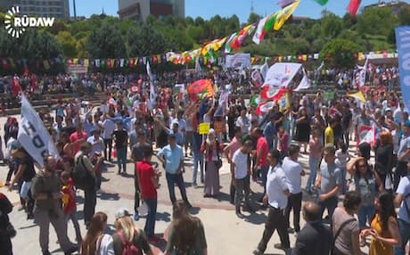 Selahattin Demirtaş spoke at a pro-democracy rally in Istanbul on Saturday. Photo: Rudaw/screenshot