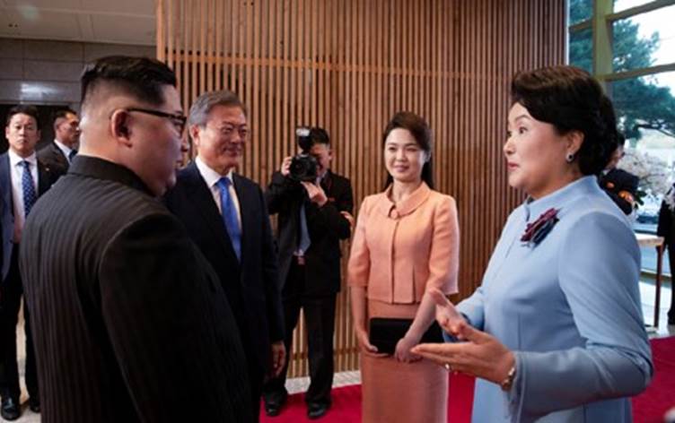 الشمالية زوجة رئيس كوريا زوجة زعيم