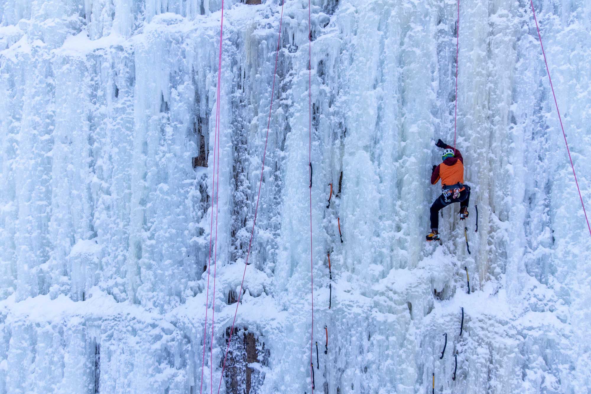 Айсклаймбинг. Ice Climber. Indoor Ice Climbing. Ice Climbing Wall.