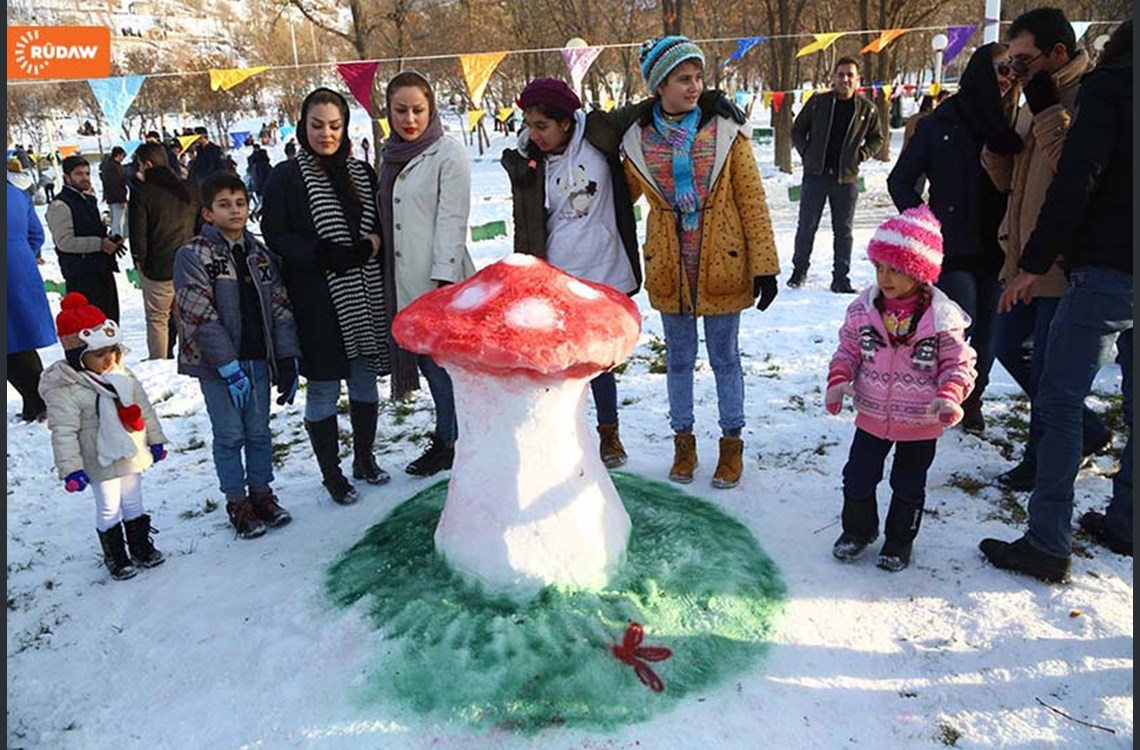 فستیوالی بووکە بەفرینە کان له مه ریوان‎ 12