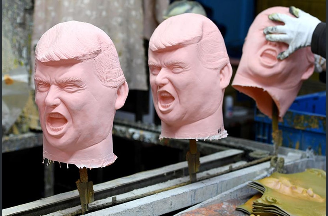 afp_trump_mask 6