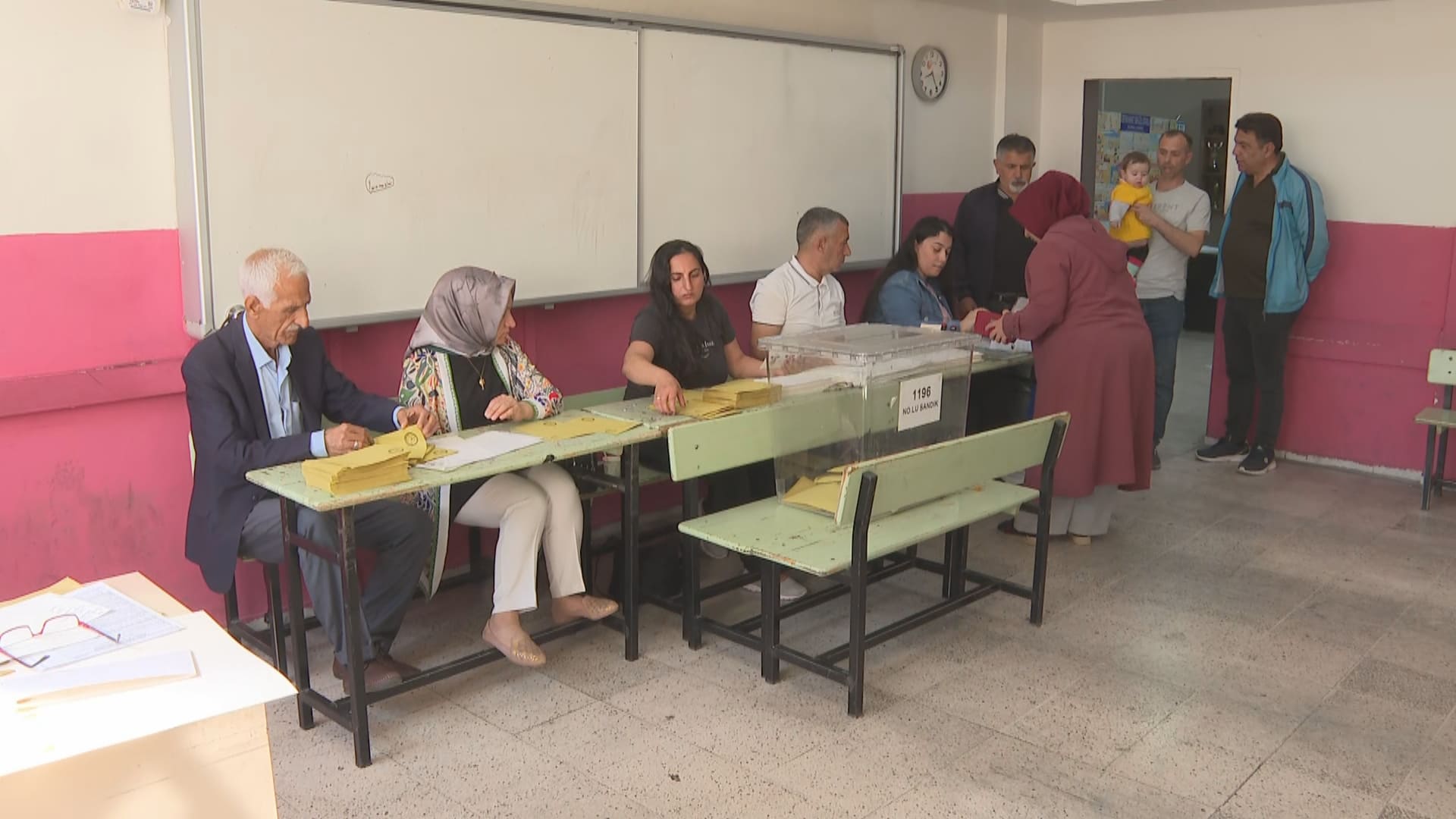 Polls open in Diyarbakir (Amed) as elections are underway on May 14, 2023. Photo: Rudaw