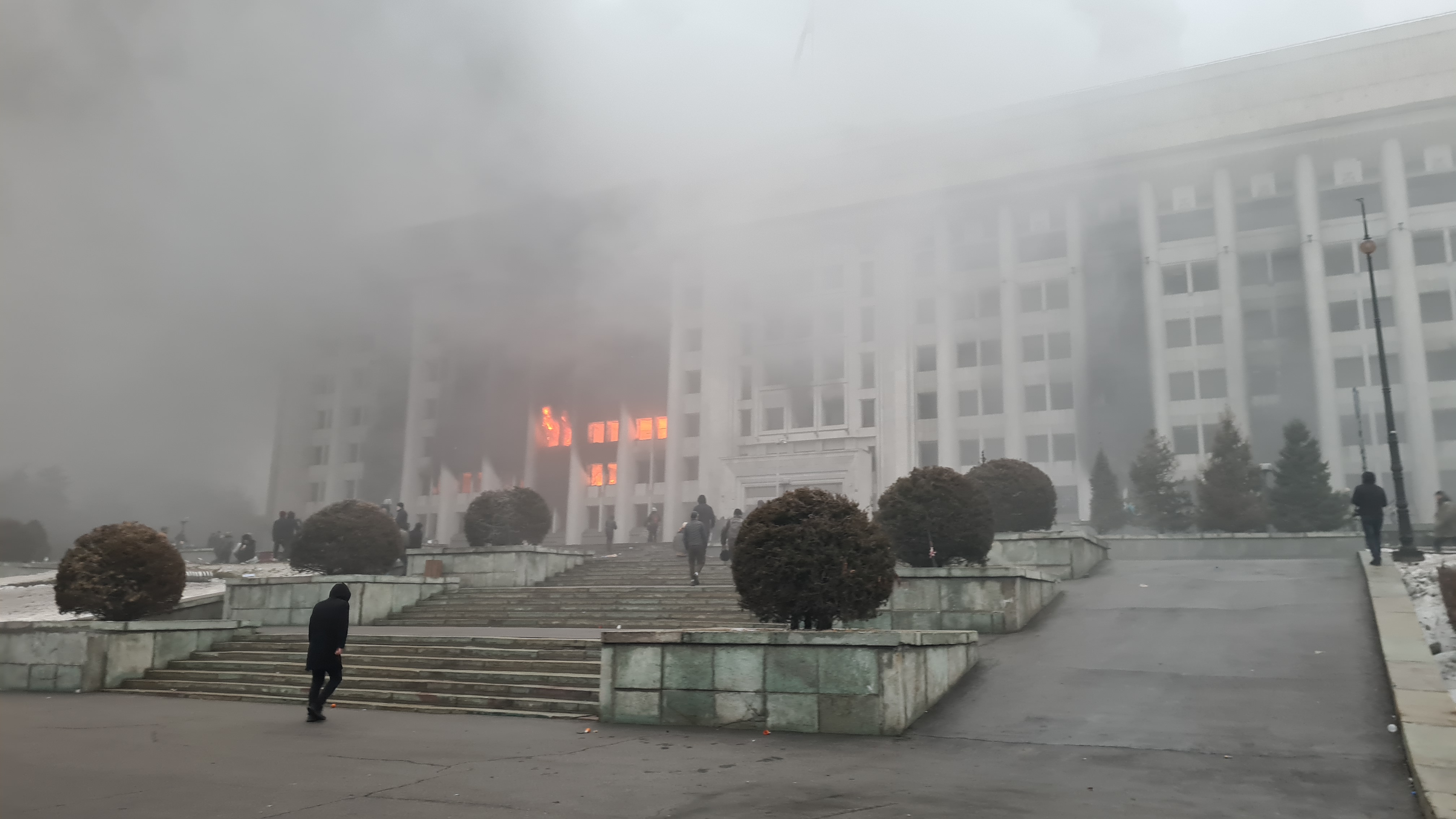 Казахстан уходит. Взятие резиденции в Украине 2014. Kazakhstan unrest. Soviet Kazakhstan.