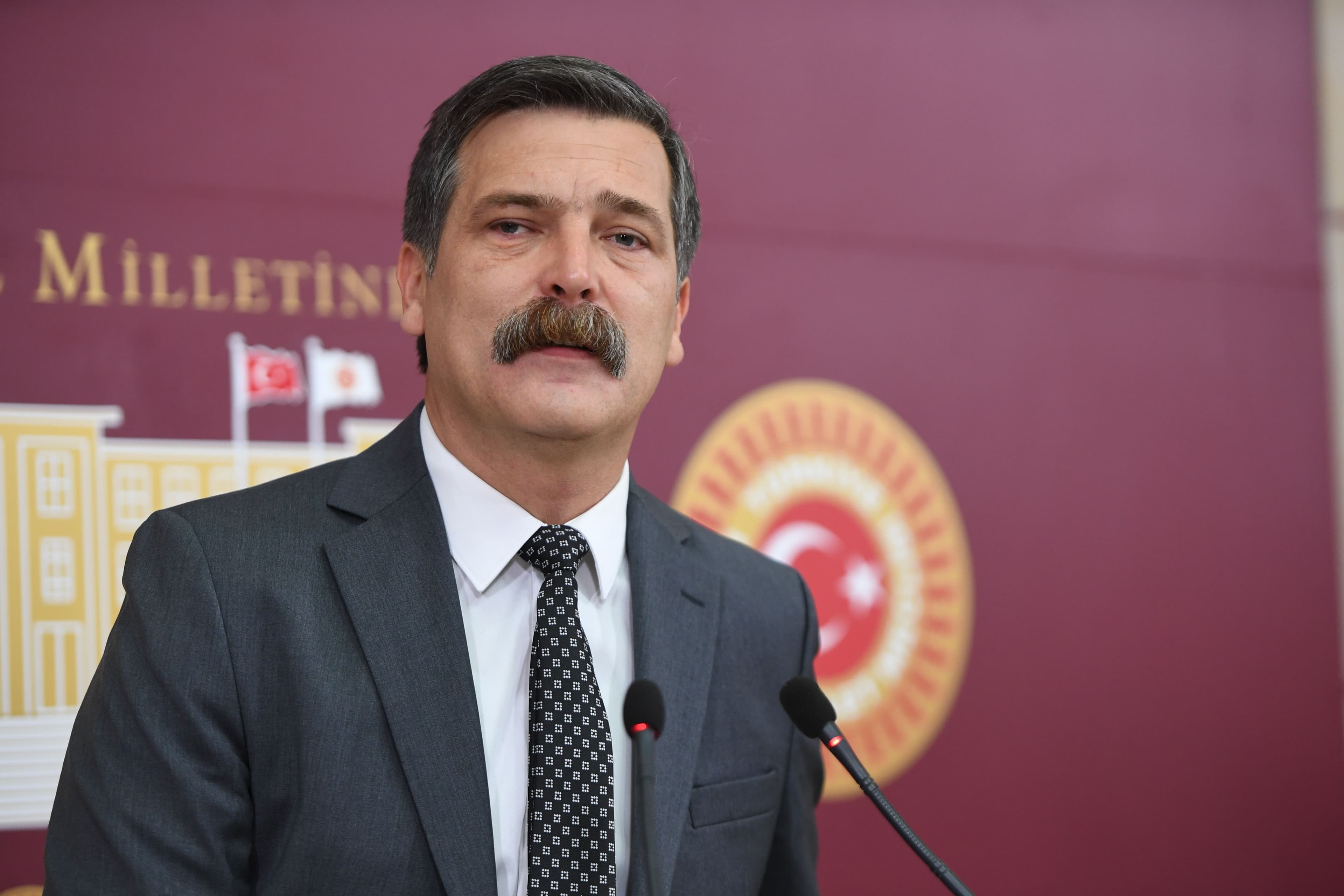 Erkan Baş'tan ‘Özgür Özel ve ekibi için TİP listelerini açarız’ açıklaması