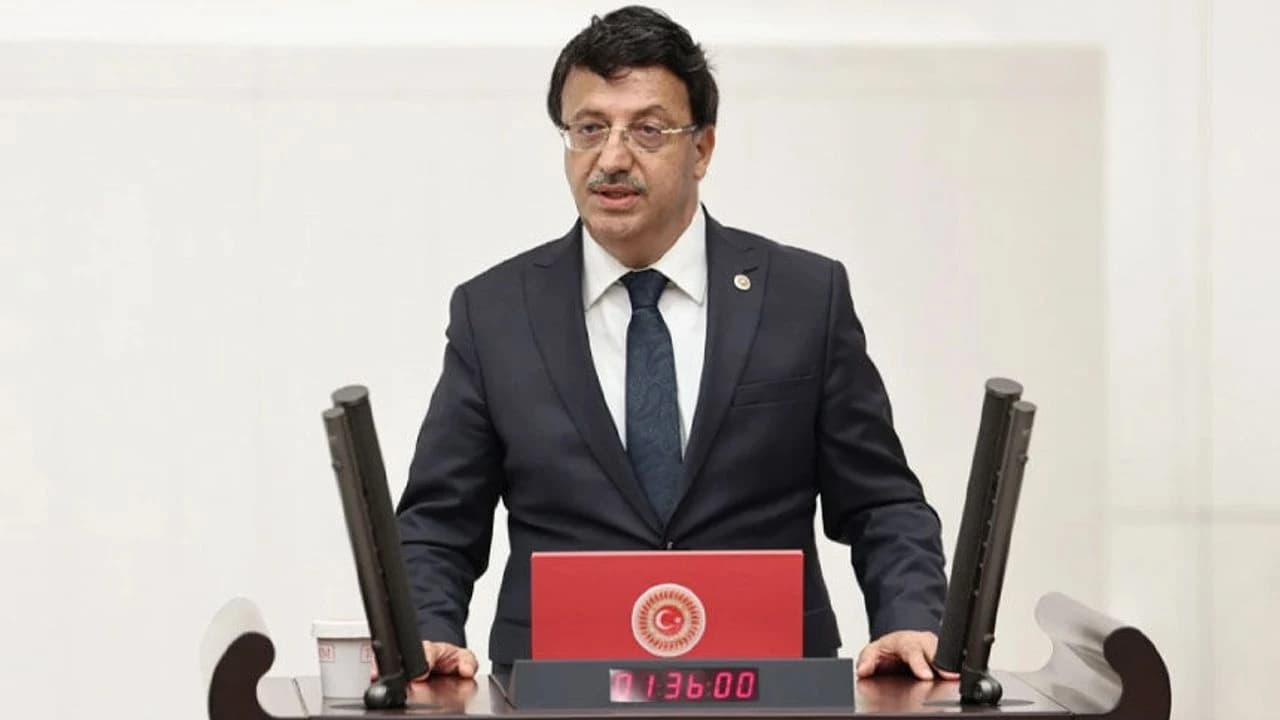 پەرلەمانتارێکی ئاکپارتی بۆ رووداو: لە وان دەست بە گەڕان بەدوای نەوتدا کراوە و چاوەڕێی هەواڵی خۆشین