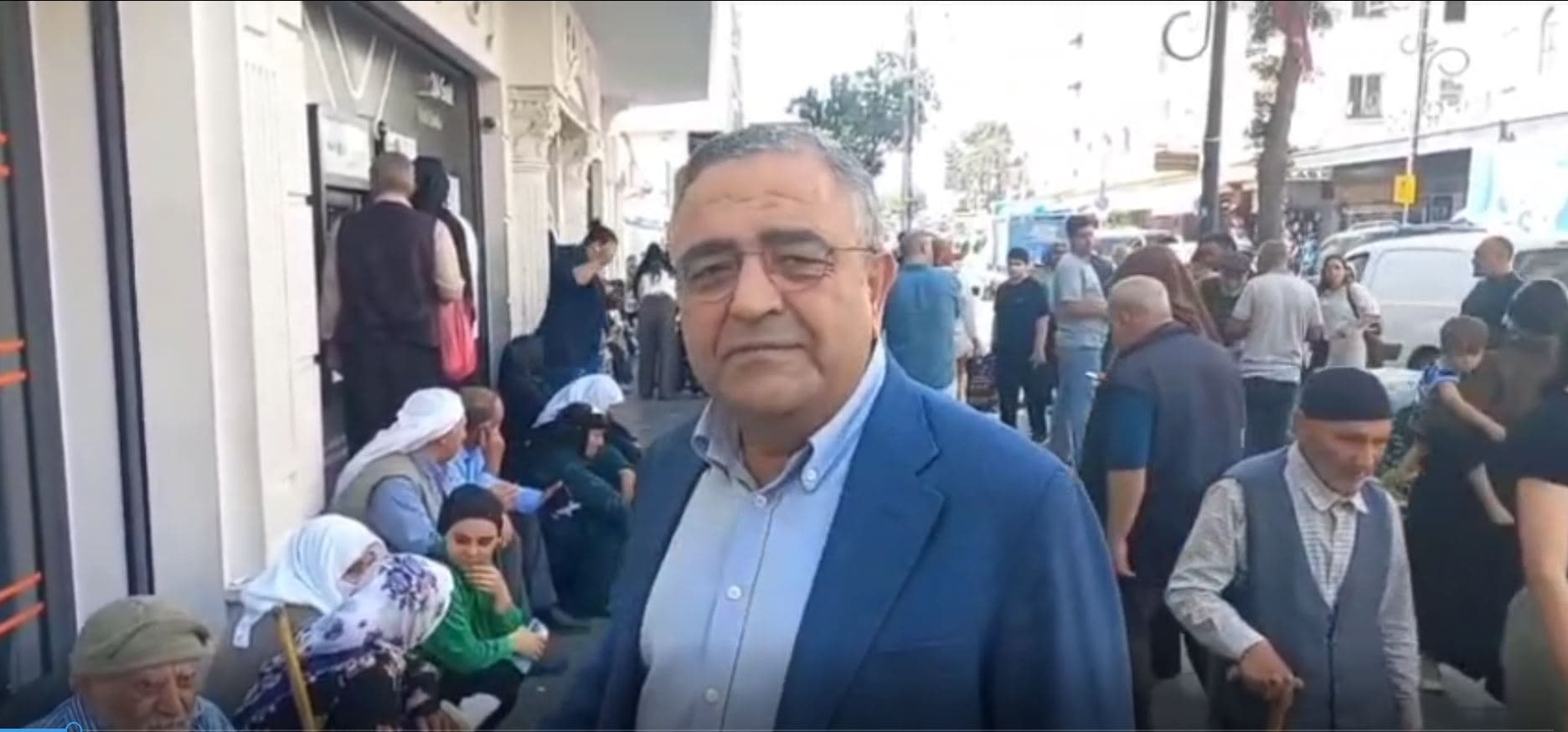 Tanrıkulu Diyarbakır'daki Halkbank kuyruğundan seslendi: Yoksulluğun en dibini gösteriyor