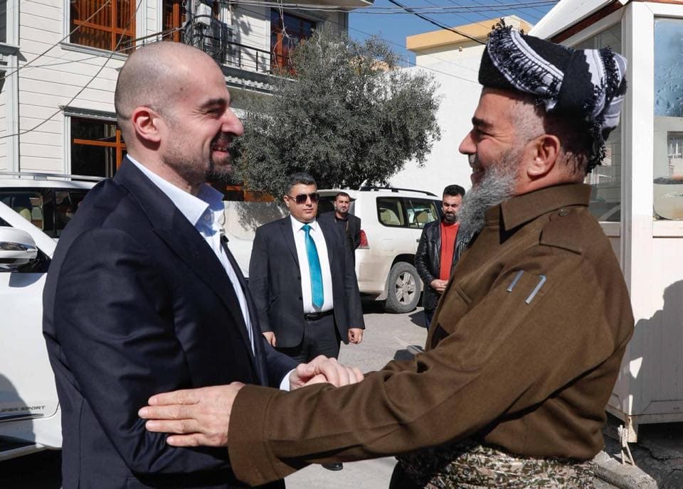 ئەمڕۆ بافڵ تاڵەبانی و عەلی باپیر کۆدەبنەوە
