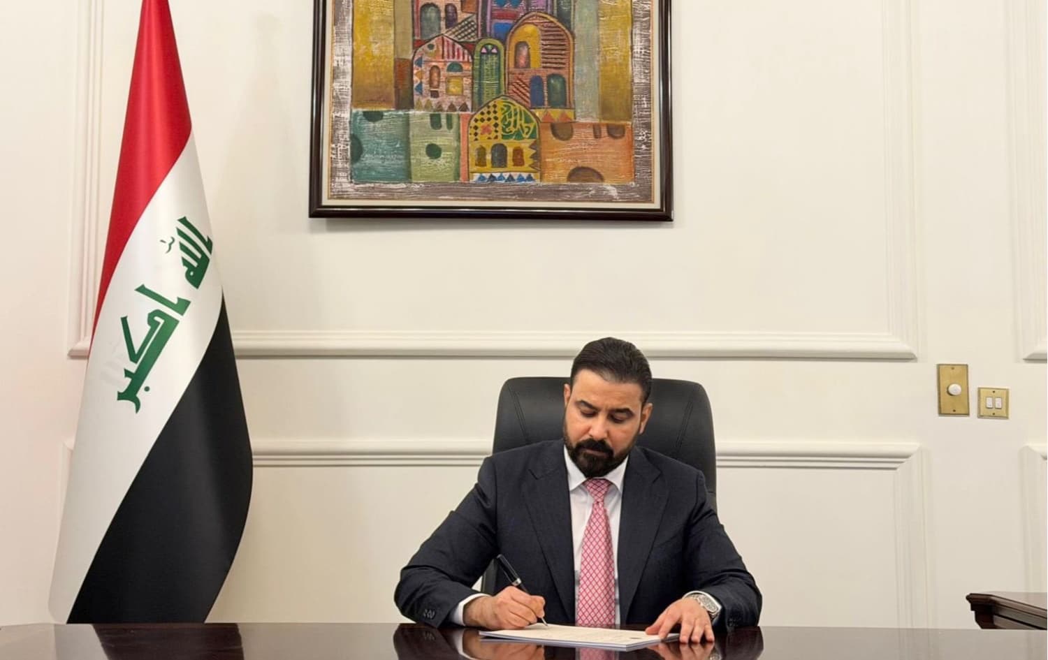 ئابووریی سیاسیی دژە گەندەڵی: هەنگاوەکانی زەیدی لە نێوان گوشاری نێودەوڵەتی و رێگریی ناوخۆییدا