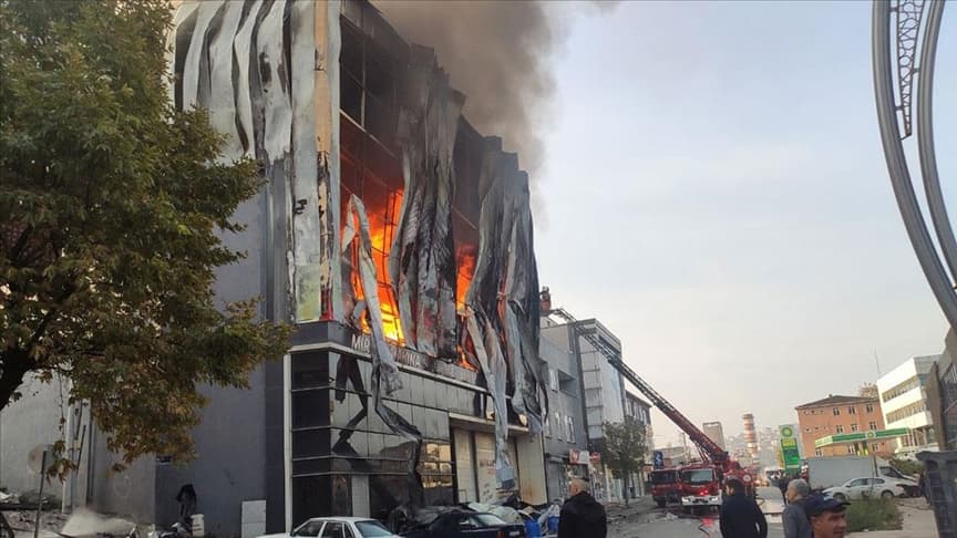 Dilovası fabrika yangınında gelişme: Sekiz kamu görevlisi gözaltına alındı