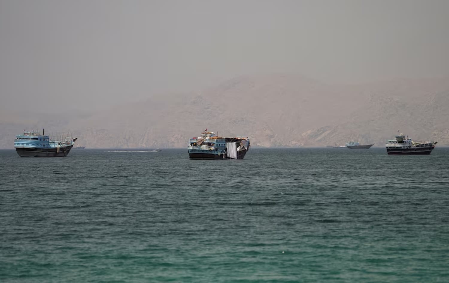 لە تەنگەی هورمز لە نزیک کەناراوەکانی عومان هێرشکرایە سەر کەشتییەک