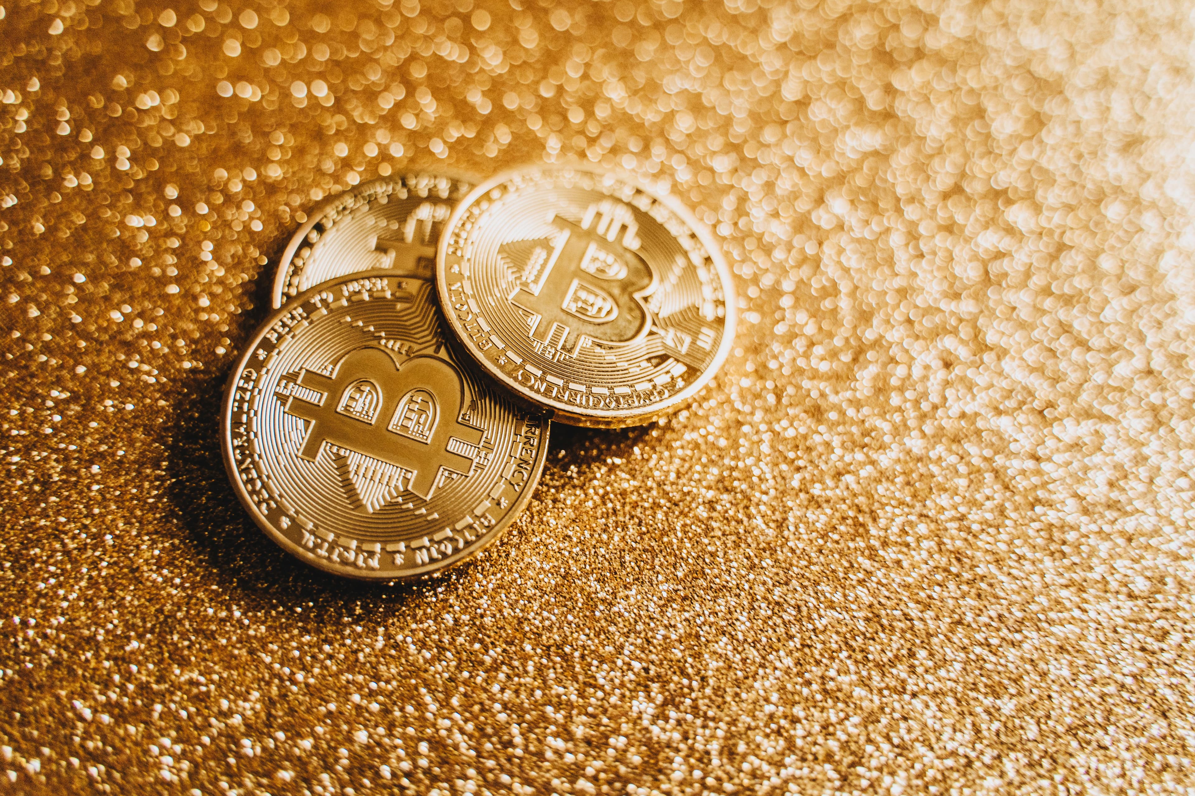 Kripto piyasasında sert satış: Bitcoin 58 bin doları gördü