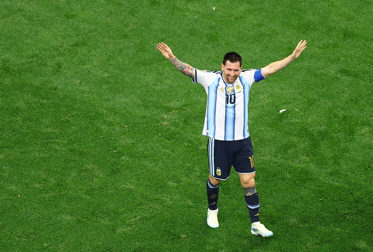 تانگۆ دوایین یاریی دەکات و مێسی یەدەگە