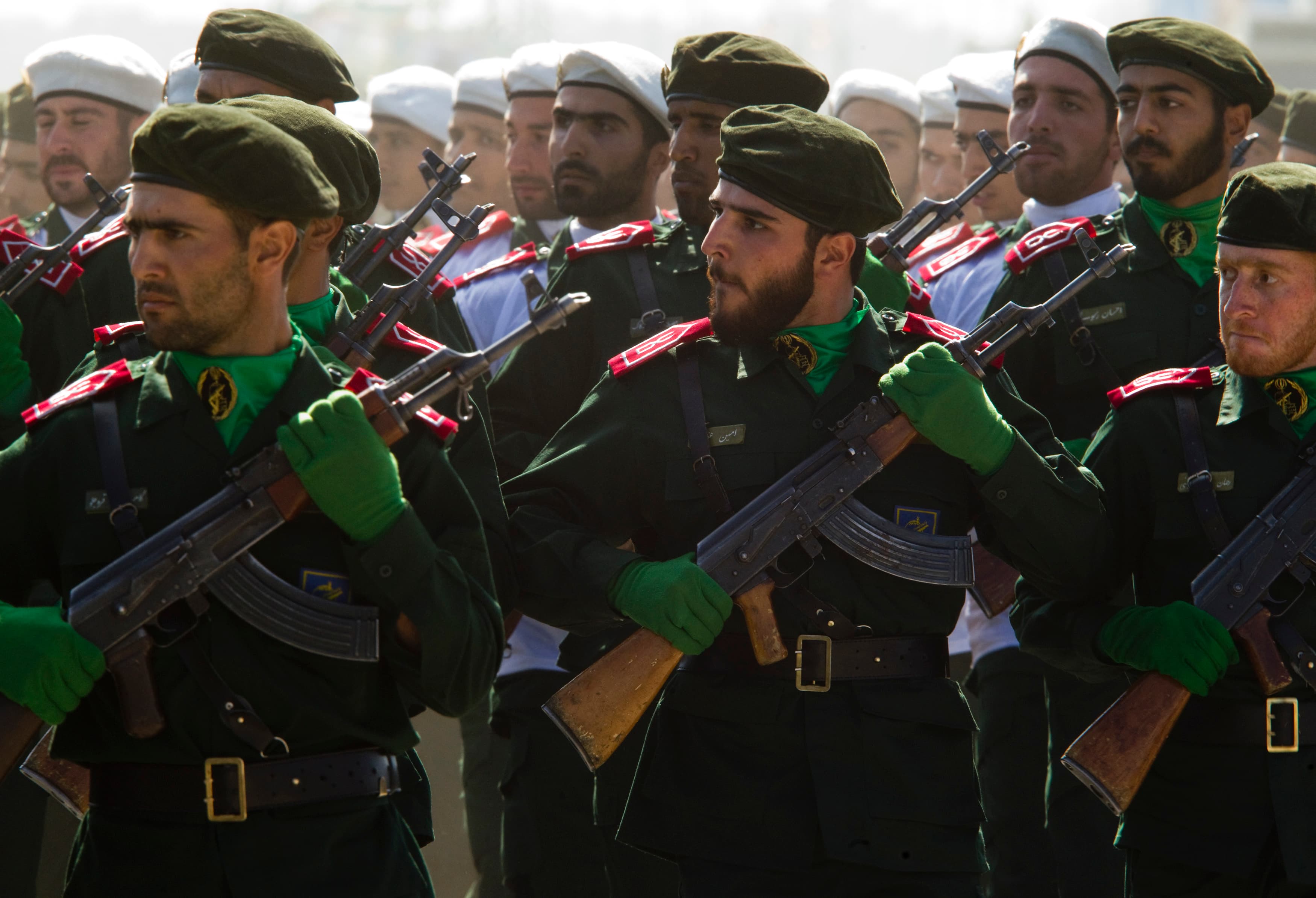 سوپای پاسداران: لە تۆڵەی هێرشەکانی ئەمریکا، بنکەکانی ئەو وڵاتەمان لە کوێت و بەحرێن بۆردومان کرد