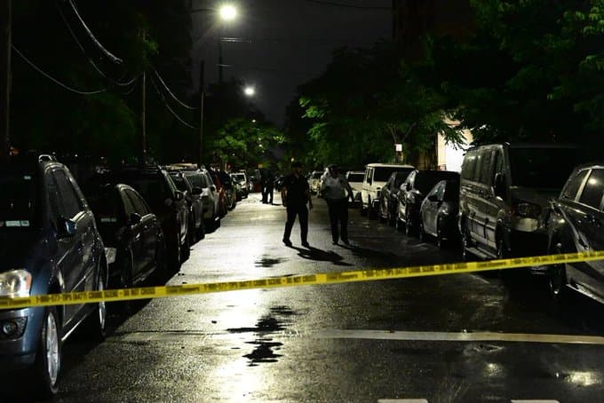 لە ئاهەنگی ساڵیادی سەربەخۆیی ئەمریکا تەقەکەرێک 8 کەسی بریندارکرد