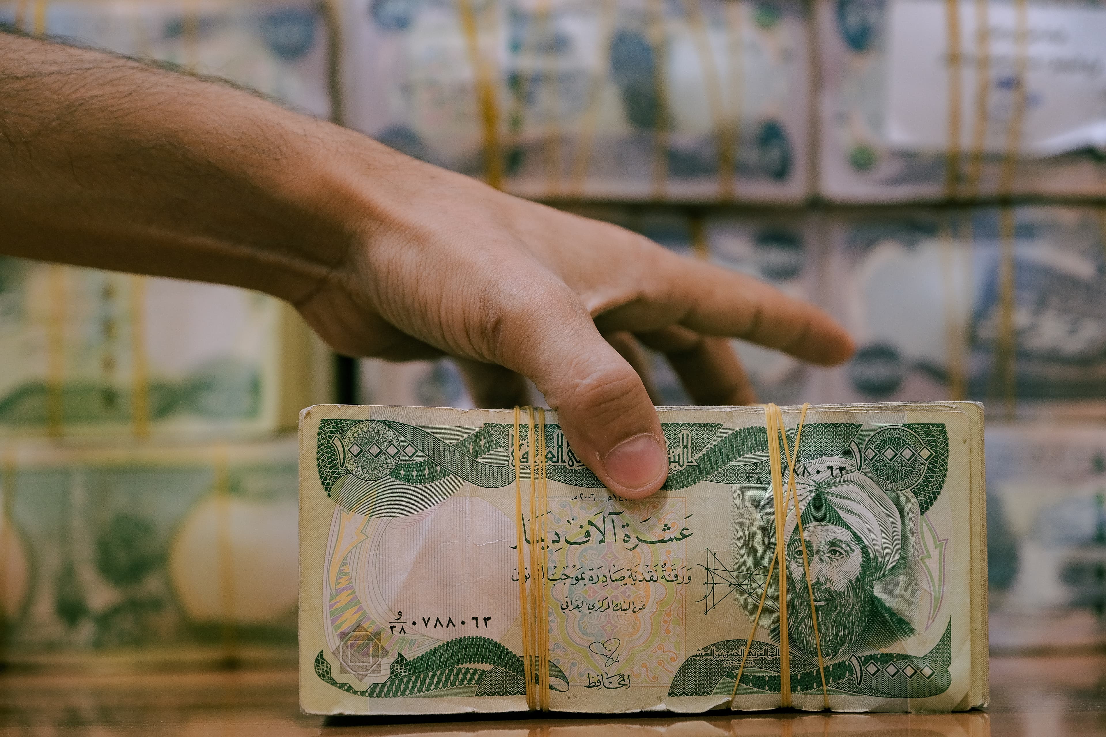 کێشەی مووچە؛ هەولێر و بەغدا لە بەردەم گرێکوێرەی 120 ملیارەکەدا