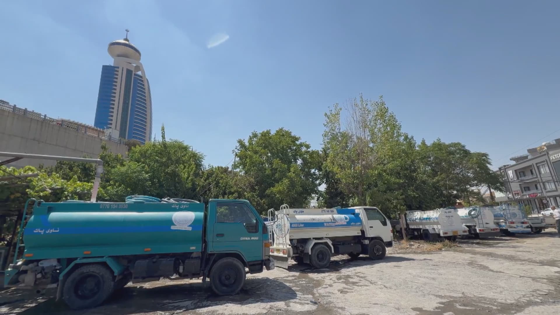 چەند گەڕەکێک لە سلێمانی هەفتەی جارێک بە تەنکەر ئاویان بۆ دەچێ