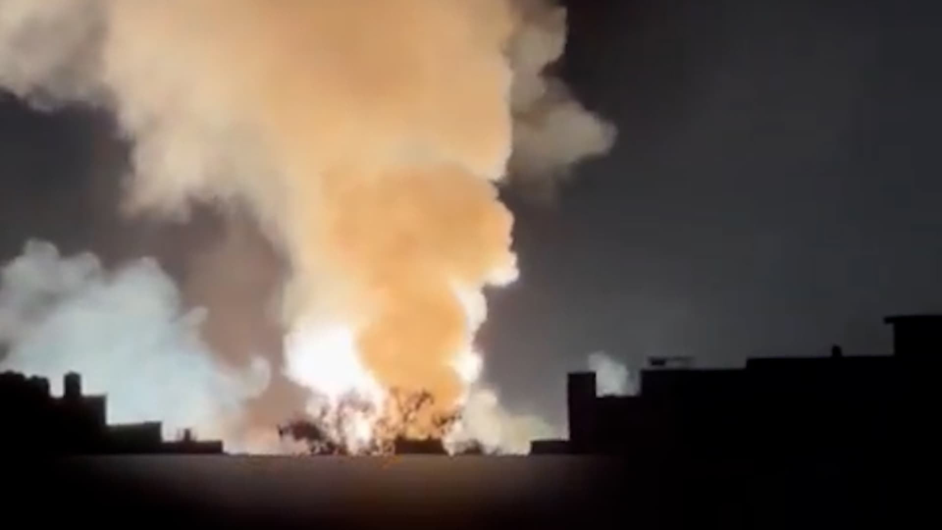 US forces launch fresh strikes on Iran amid reports of blasts near Hormuz