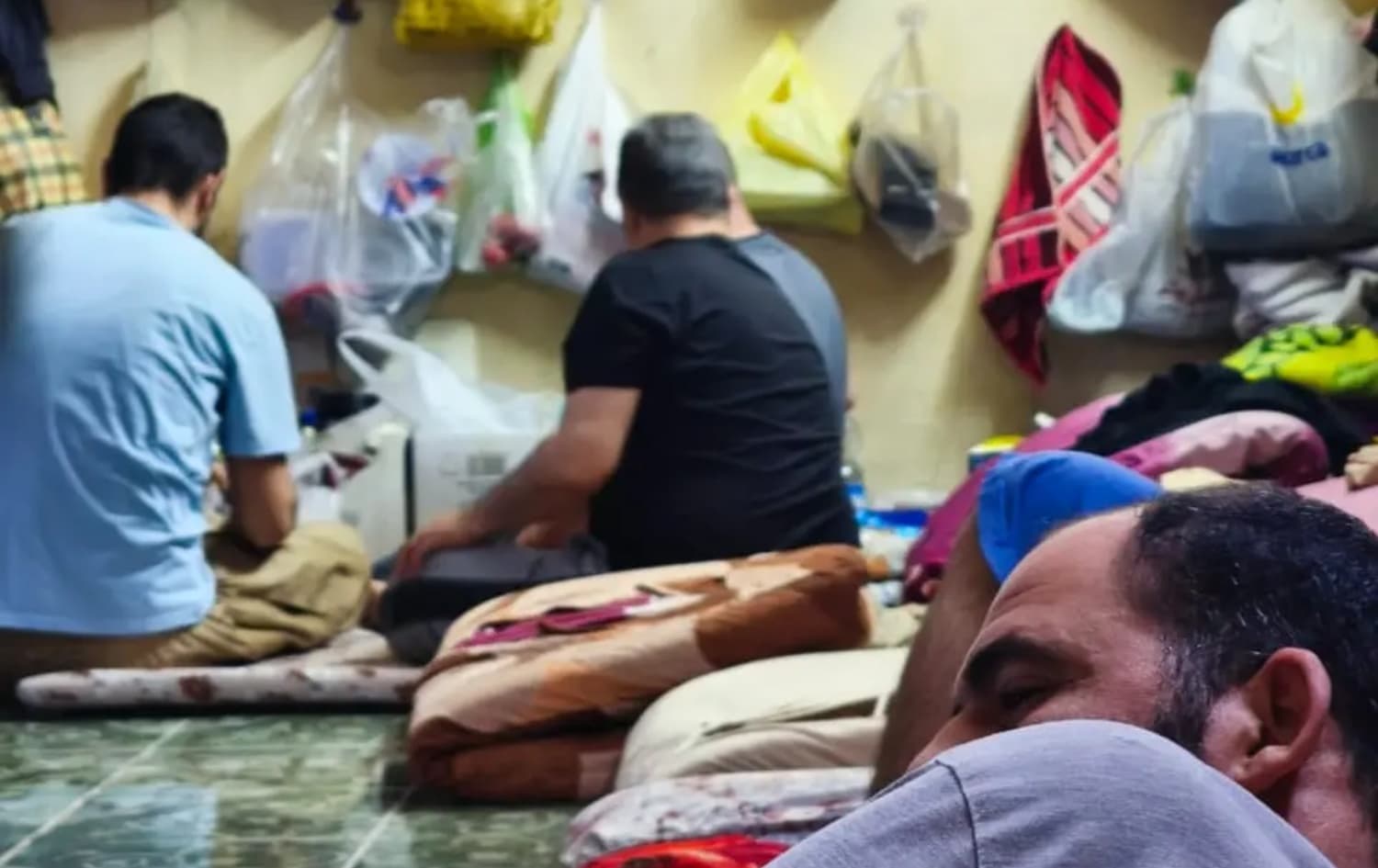Bağdat'ta tutuklu bulunan 10 Türkiye vatandaşı iade edilmeyi bekliyor