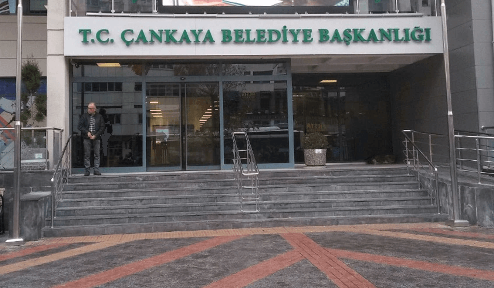 Çankaya Belediyesi'ne operasyon: Çok sayıda kişi hakkında gözaltı kararı verildi