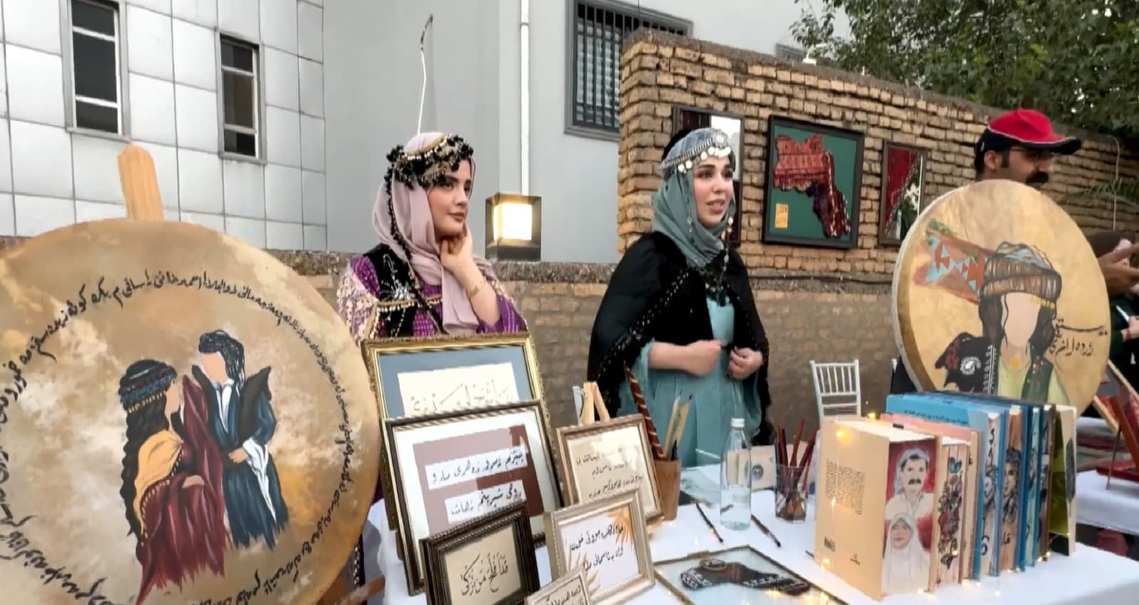 Bazara Serban a li Hewlêrê: 17 hunermend berhemên xwe nîşan didin