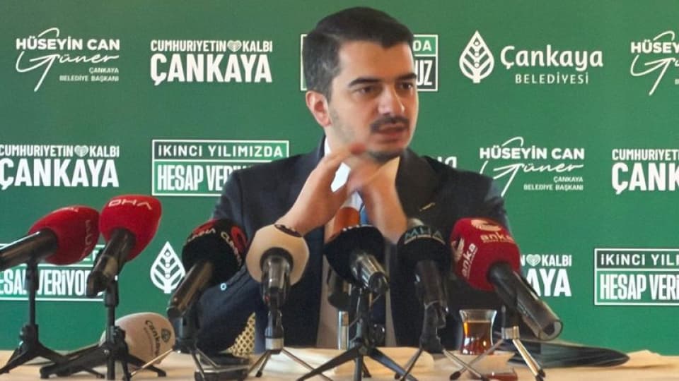 Çankaya Belediye Başkanı Güner, Esenboğa Havalimanı'nda gözaltına alındı