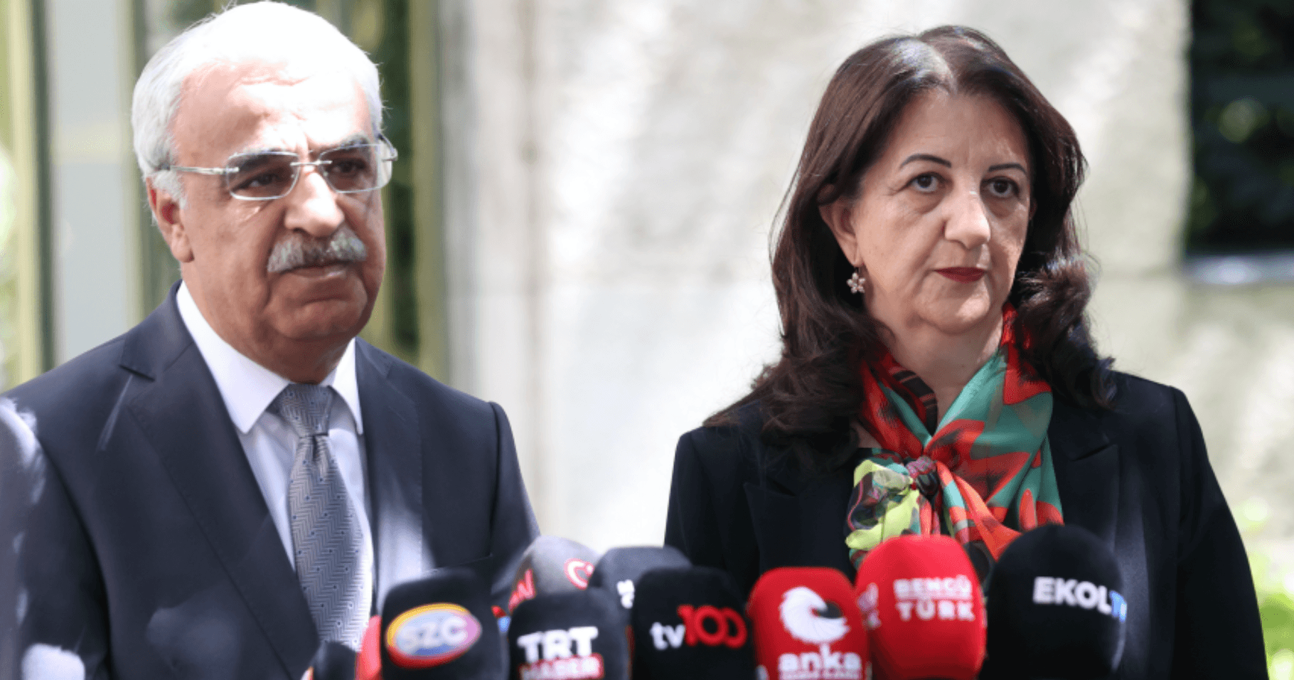 DEM Parti heyeti Bahçeli'yi ziyaret etti