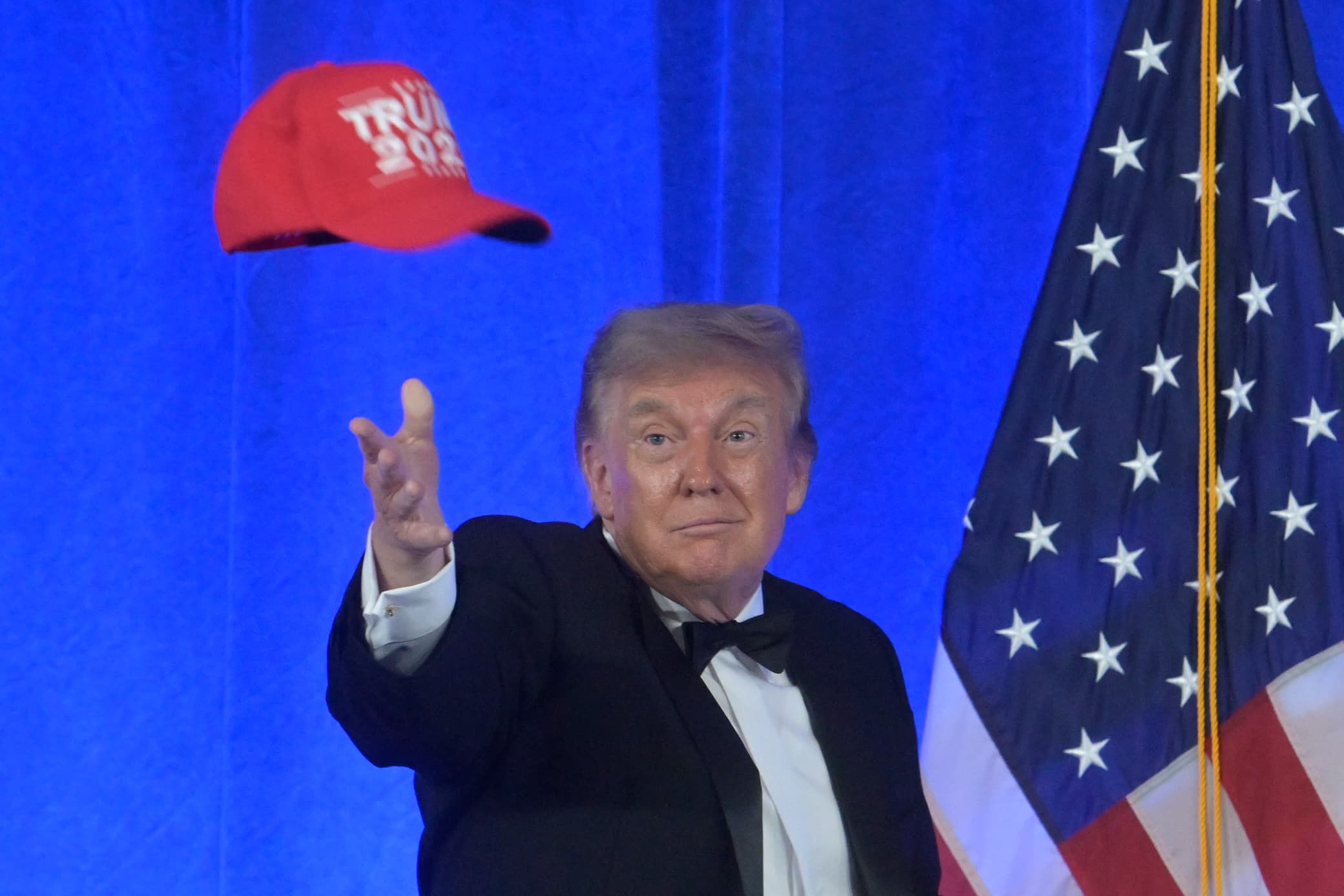 Trump: Bir kez daha başkanlığa aday olacağım
