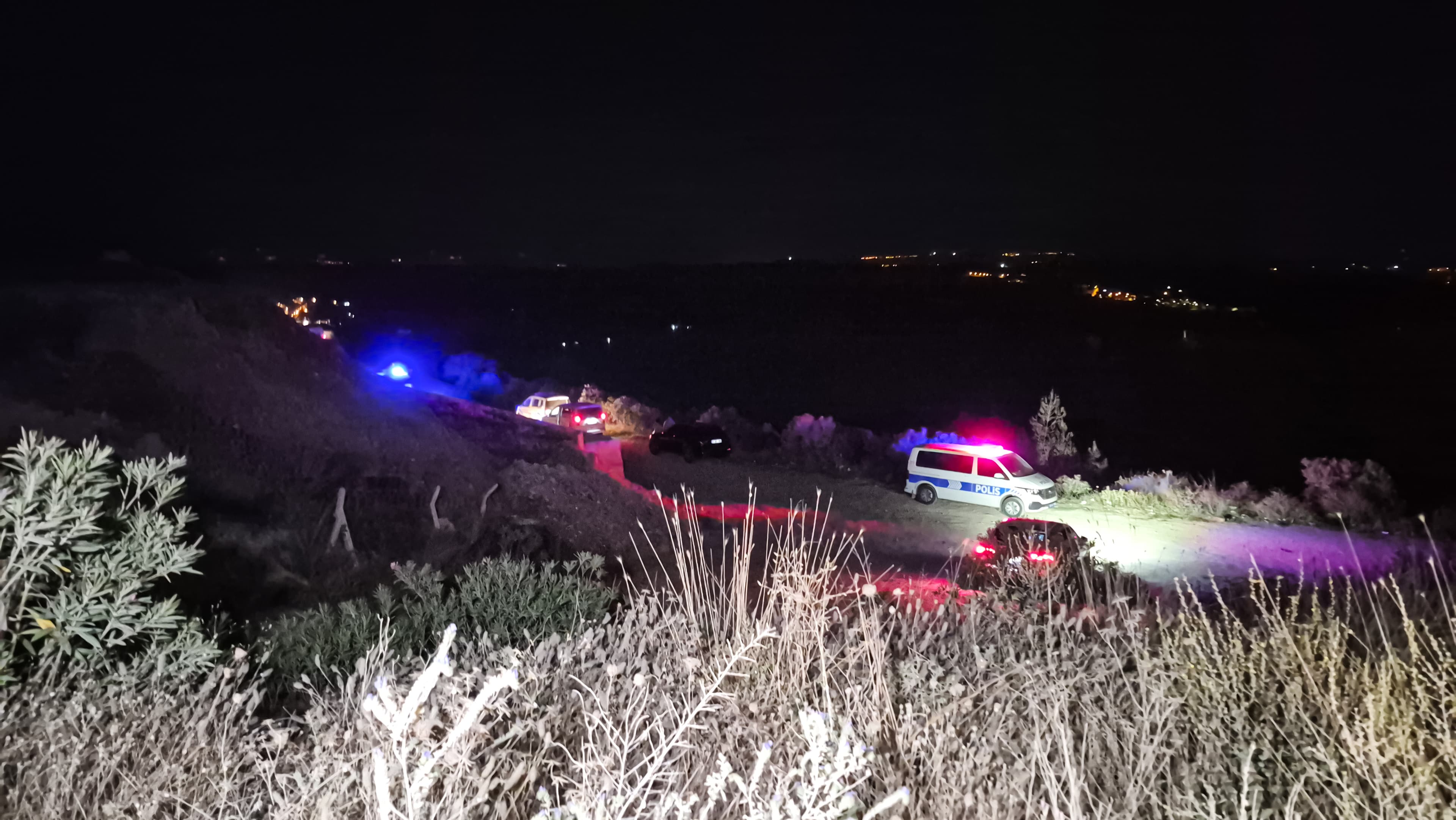 ADANA - Önce yanındaki kadını, ardından tanık olan 2 kişiyi öldürdü