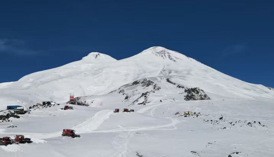 FIRTINA ANİDEN BASTIRDI - Elbruz Dağı’na tırmanan 5 dağcı ölmüş olabilir