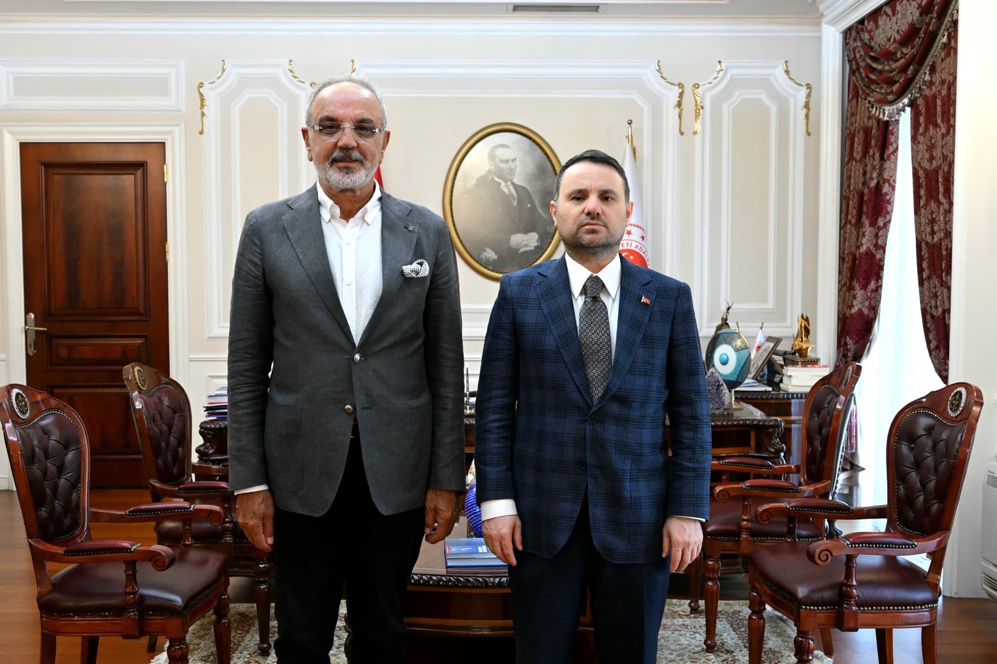 Sirri Sakik bi Wezîrê Dadê yê Tirkiyeyê re civiya