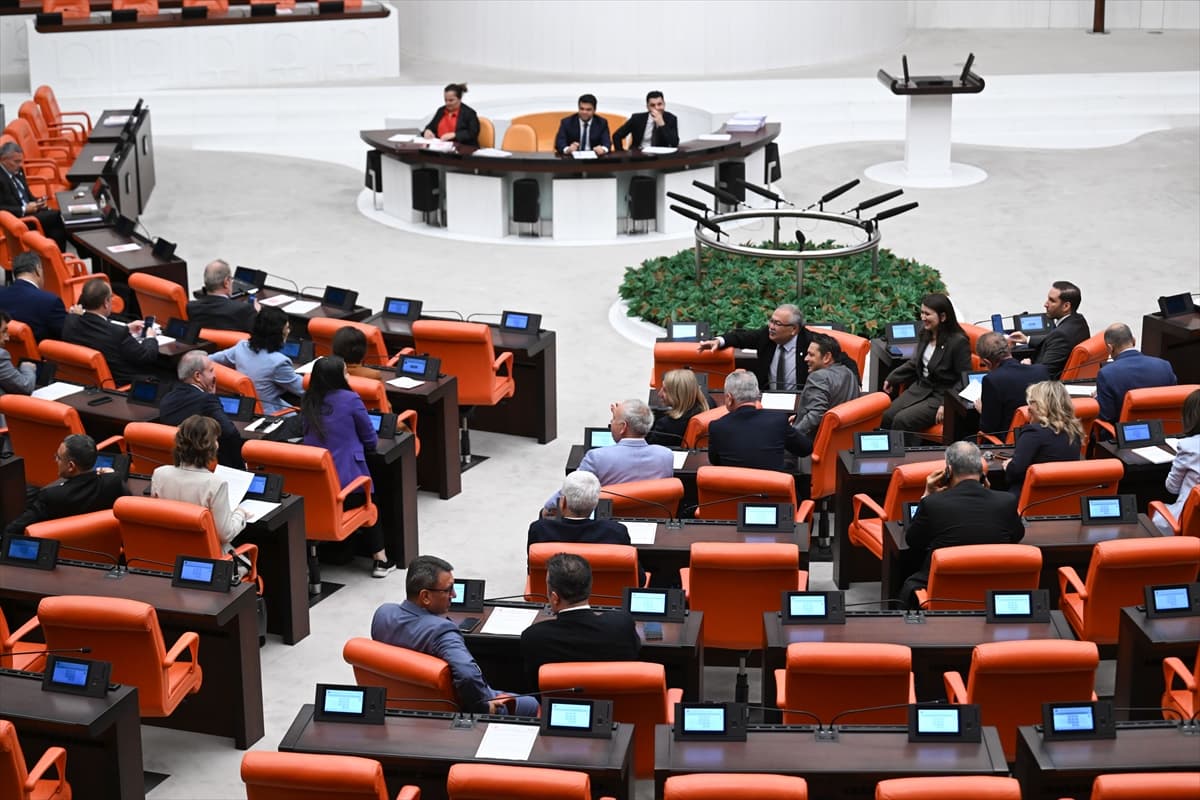 Meclis’in çalışma süresi bir kez daha uzatıldı