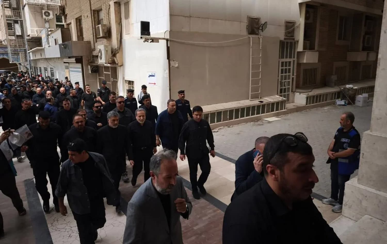 İran Dışişleri Bakanı Erakçi Kerbela'da: Bağdat ile ilişkilerimiz tarihi zirvesinde