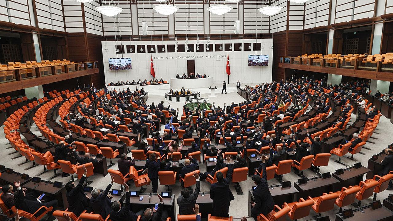 Yasaya pêvajoyê sibe diçe Parlamentoya Tirkiyeyê