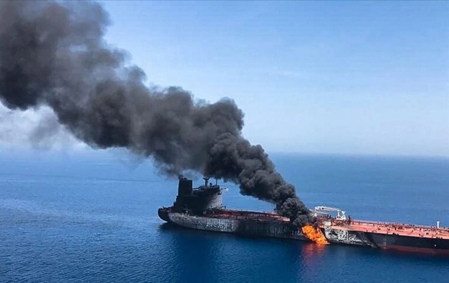 Yemen'deki Husiler Suudi Arabistan'a ait ikinci bir gemiyi daha hedef aldıklarını açıkladı