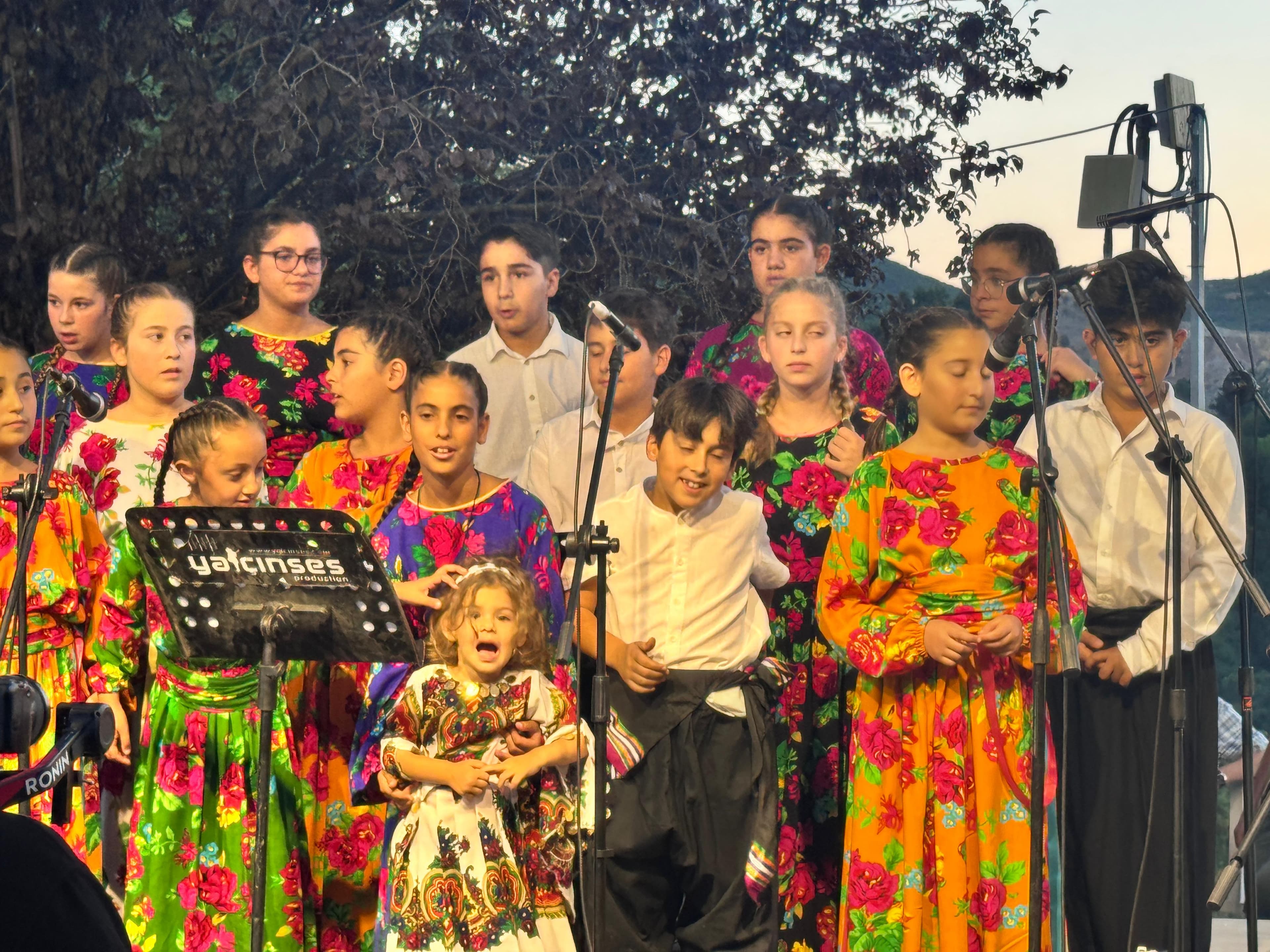 İsviçre’den gelen Domane Dersim Çocuk Korosu Munzur Festivali’nde klamlarıyla coşturdu