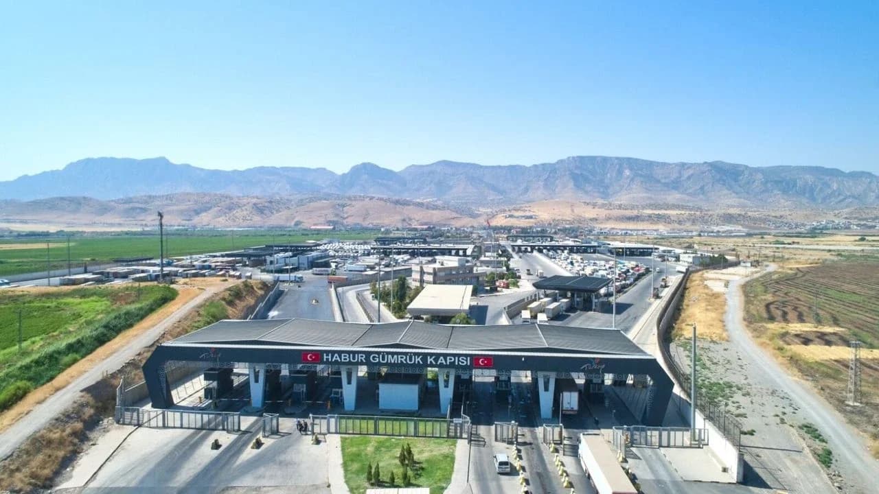 Omer Bolat: Di rojekê de di Deriyê Xabûrê re 2454 barhilgir derbas bûn