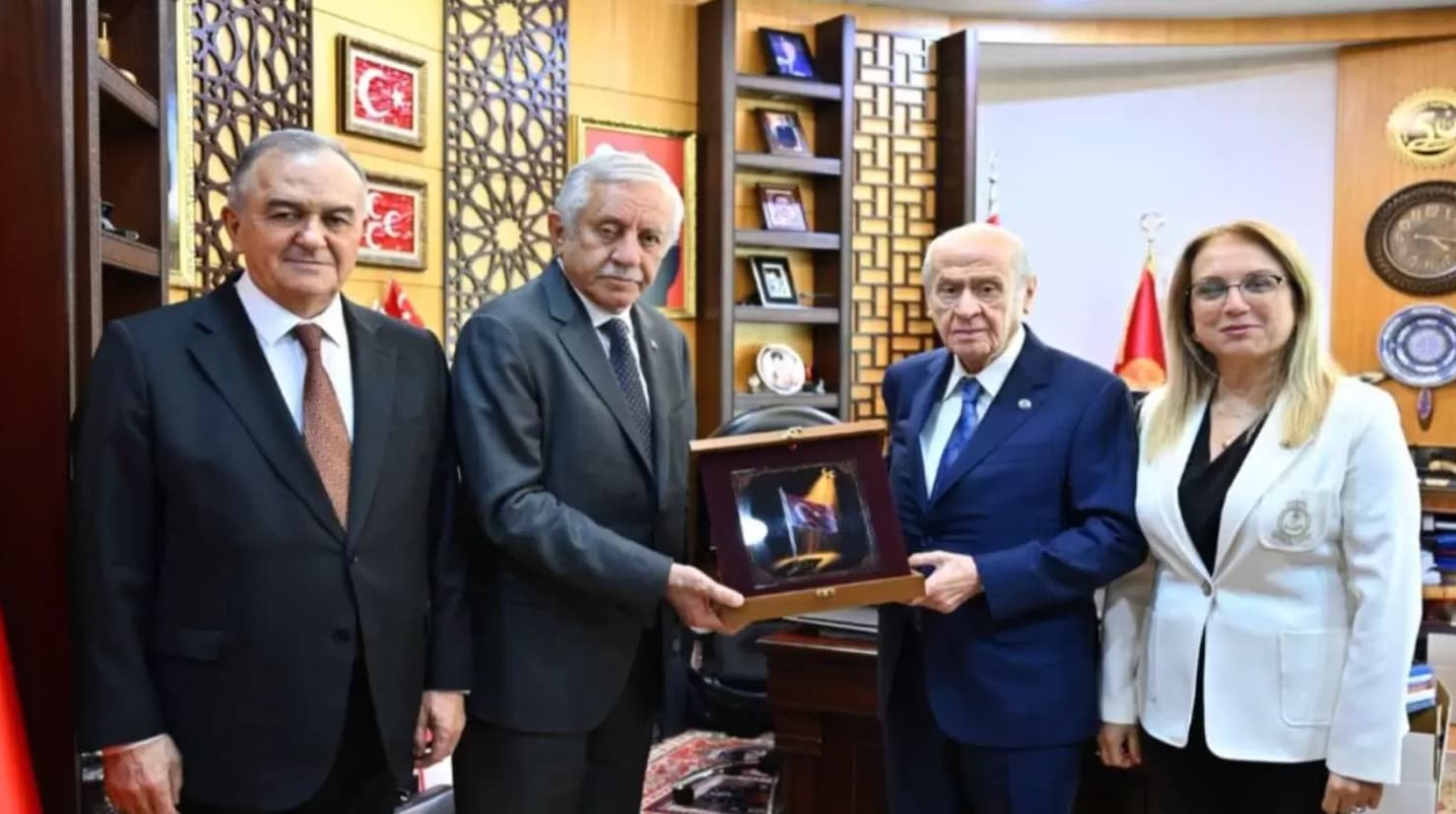MHP TBMM Grubu'ndan Bahçeli'ye ziyaret