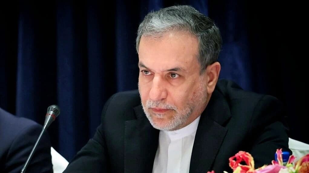 Iran says US risks ‘bigger miscalculation’ over Hormuz Strait