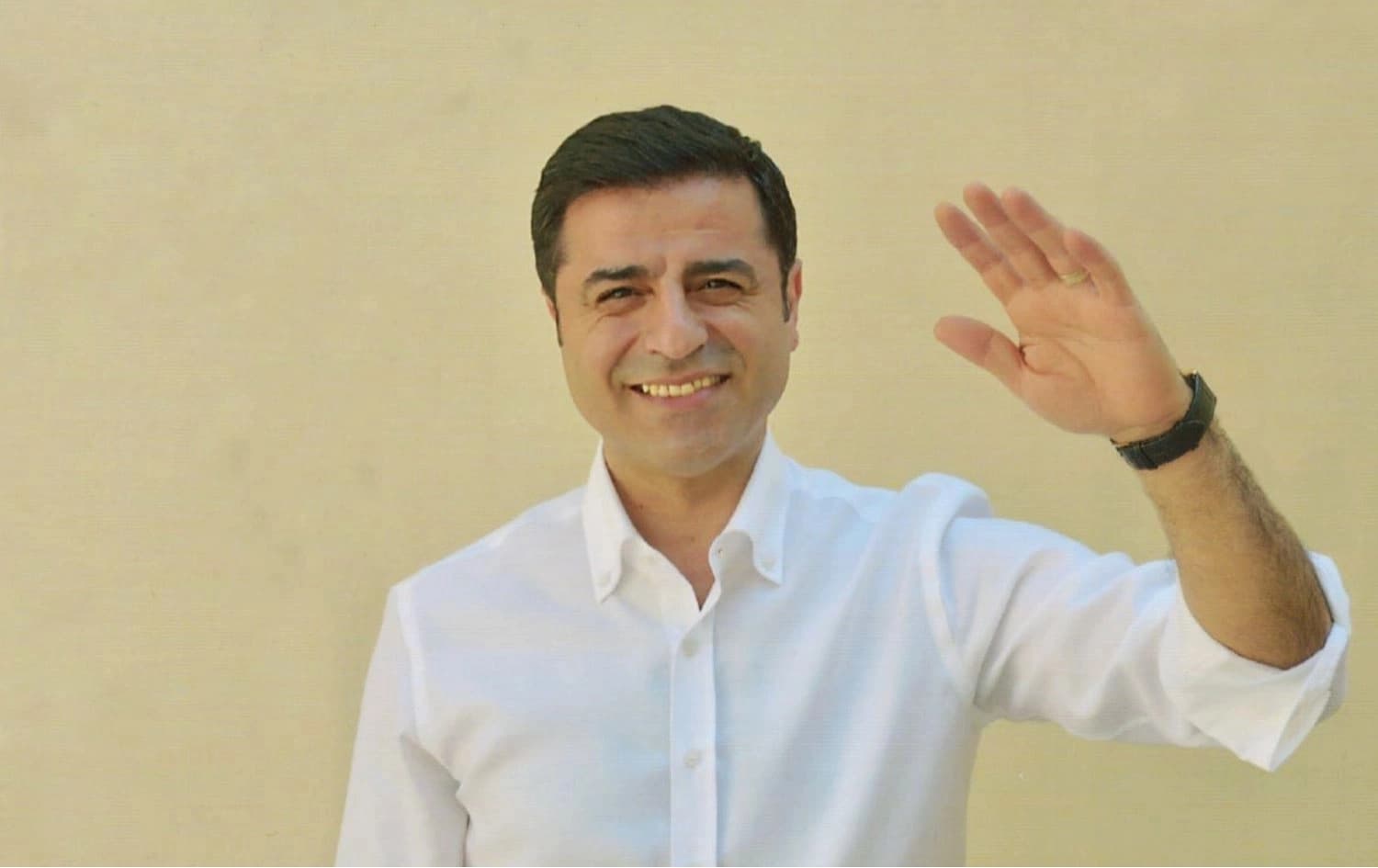 دەم پارتی: بەپێی یاسای پاڵپشتیی نیشتمانی، دەمیرتاش و چوار هەزار زیندانیی دیکە ئازاد دەکرێن
