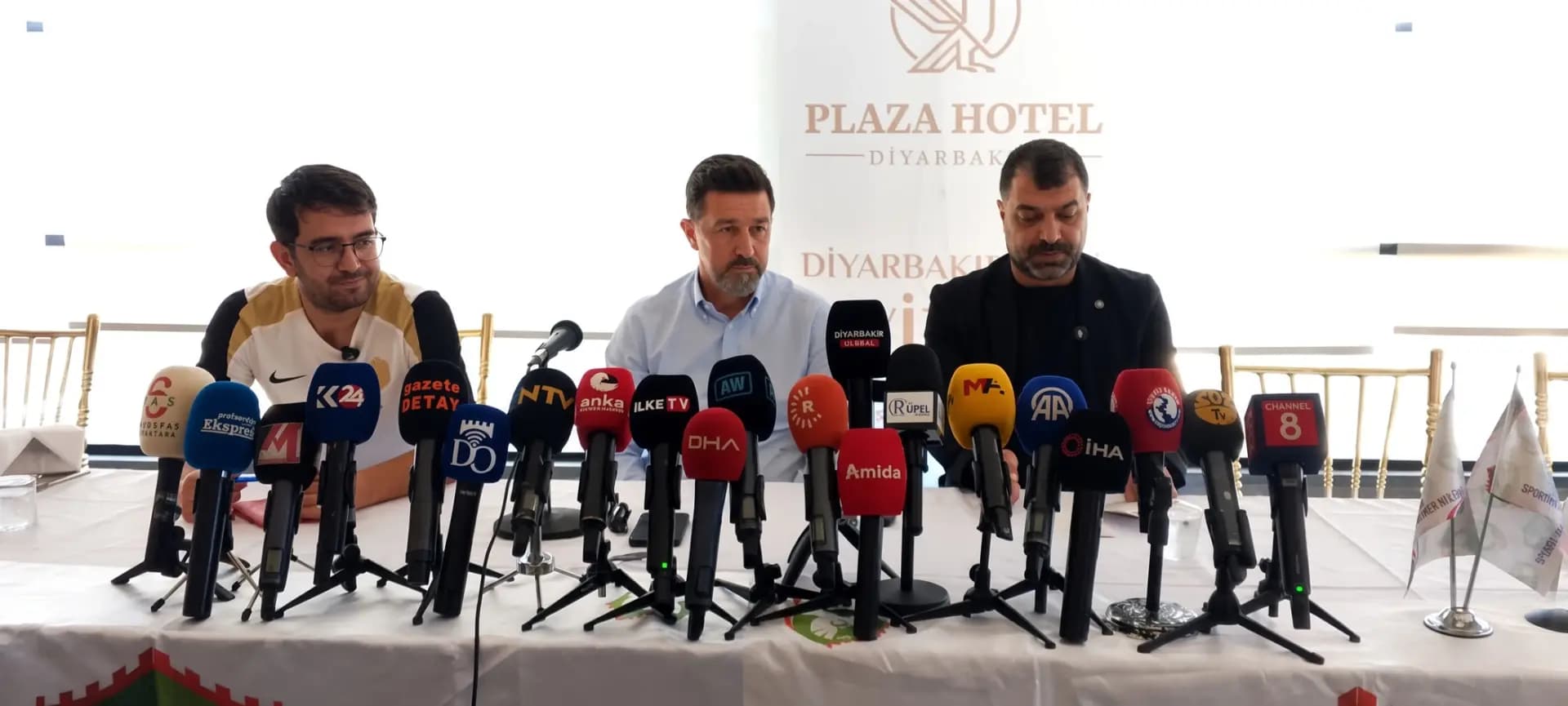 Besnik Hasi: Divê Amedspor nasnameya xwe ava bike